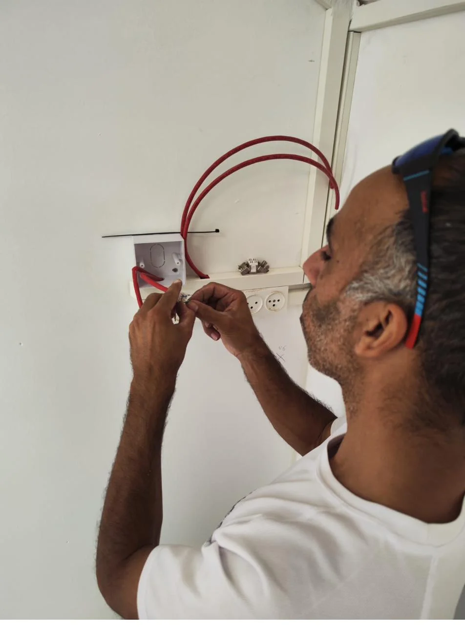 חיווט שקע רשת בכפר הרואה